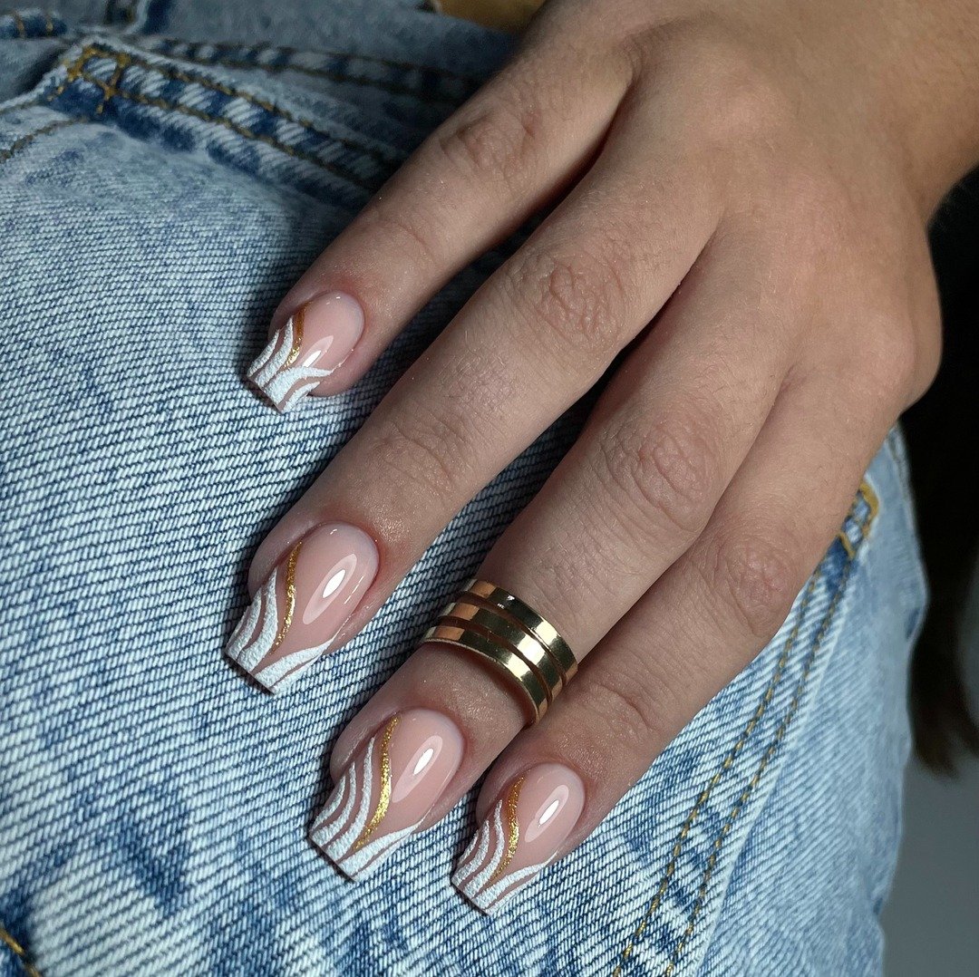 manicura-francesa